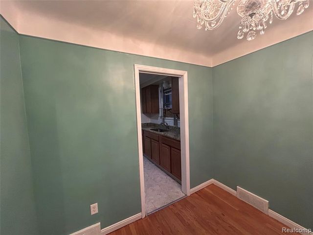 8060 House Street, Detroit, MI 48234