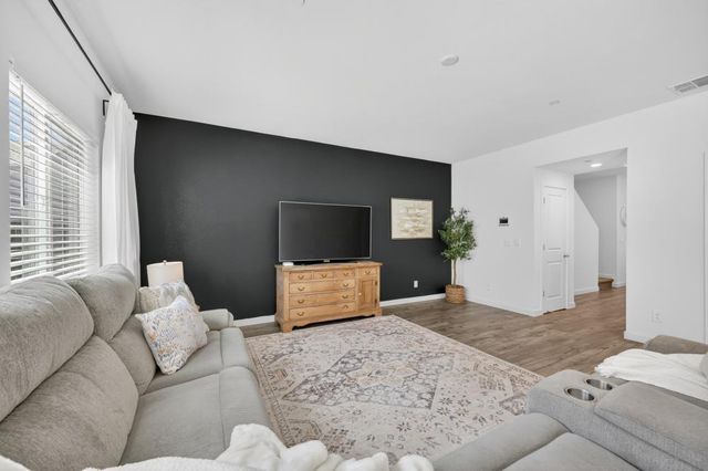 3159 Declaration Ave, Lincoln, CA 95648