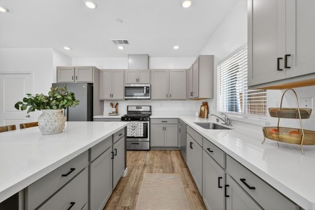 3159 Declaration Ave, Lincoln, CA 95648