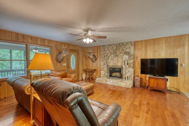 874 Deer Hill Road, Murphy, NC 28906