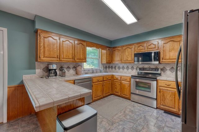874 Deer Hill Road, Murphy, NC 28906