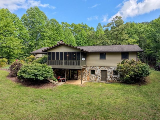 874 Deer Hill Road, Murphy, NC 28906