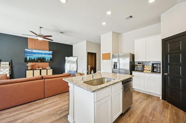 1217 Filly Creek Drive, Alvin, TX 77511