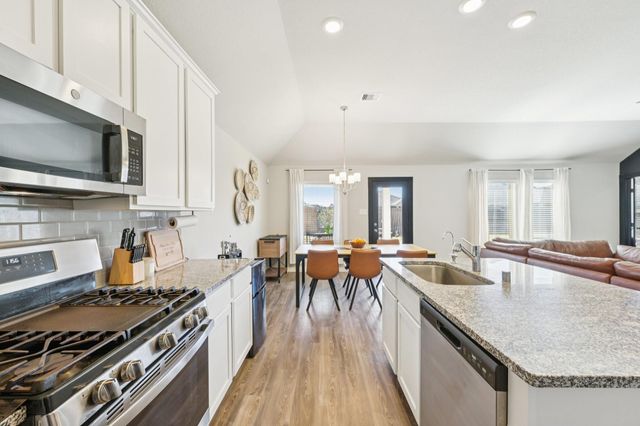 1217 Filly Creek Drive, Alvin, TX 77511