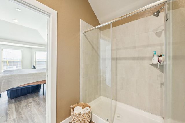 1217 Filly Creek Drive, Alvin, TX 77511