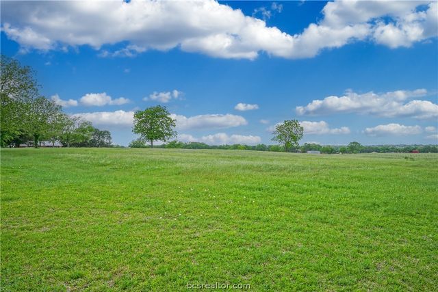 15989 State Highway 30, Richards, TX 77873