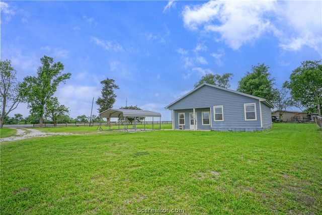 15989 State Highway 30, Richards, TX 77873