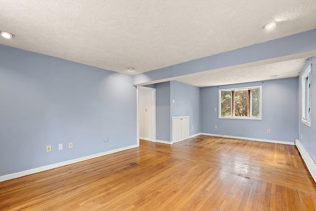 6 Hovey Ave, Natick, MA 01760