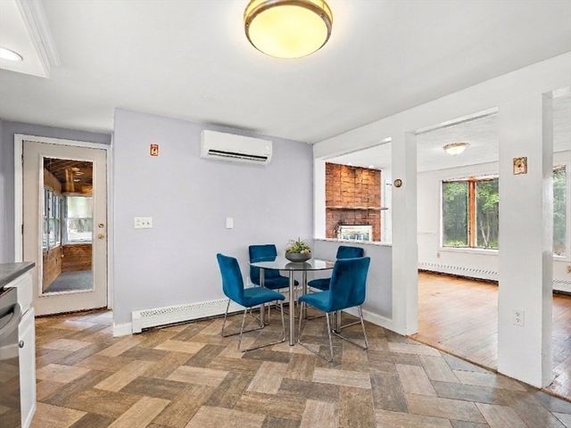 6 Hovey Ave, Natick, MA 01760