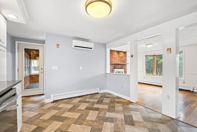 6 Hovey Ave, Natick, MA 01760