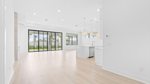 14030 Bastille Street, Palm Beach Gardens, FL 33412