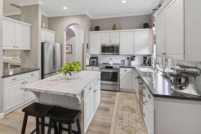 7020 Windchime Way, Roseville, CA 95747