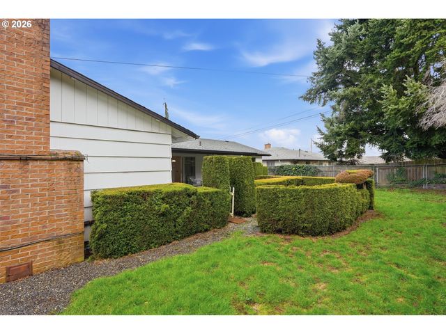 1520 Se 210TH Ave, Gresham, OR 97030