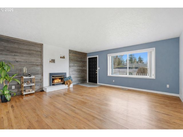1520 Se 210TH Ave, Gresham, OR 97030
