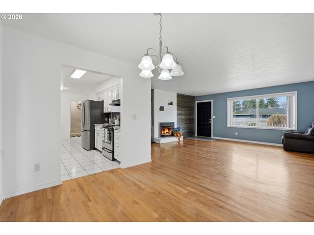 1520 Se 210TH Ave, Gresham, OR 97030
