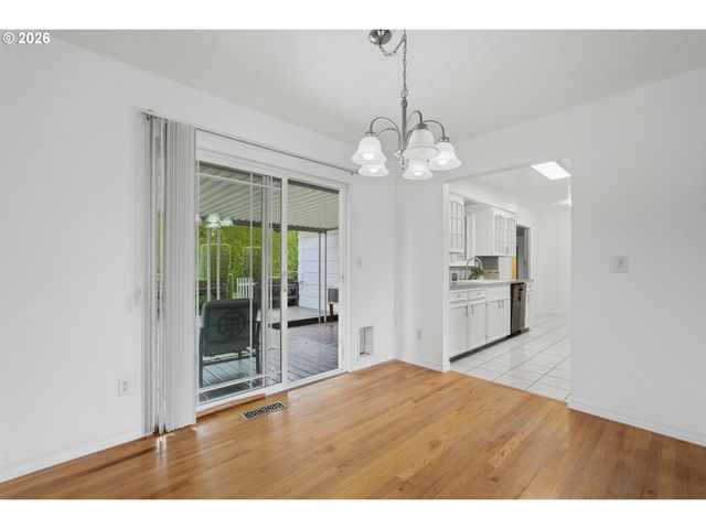 1520 Se 210TH Ave, Gresham, OR 97030