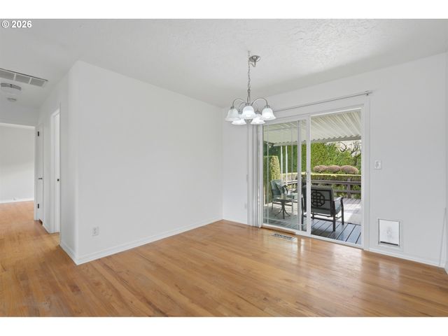 1520 Se 210TH Ave, Gresham, OR 97030