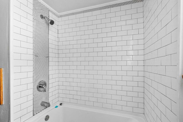 1608 W Whitaker AVENUE, Milwaukee, WI 53221