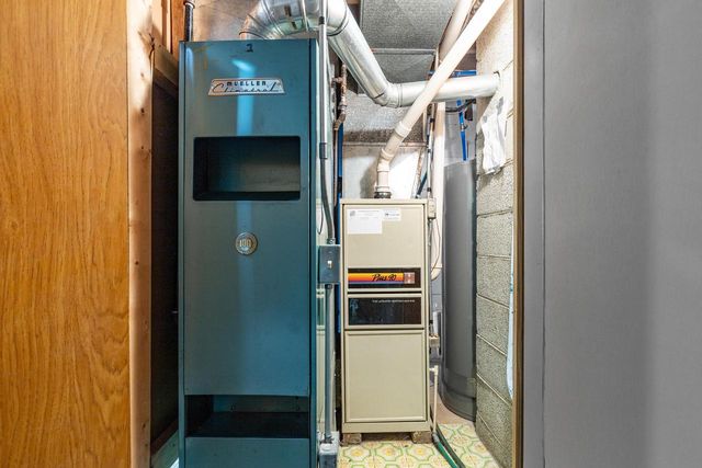 1608 W Whitaker AVENUE, Milwaukee, WI 53221