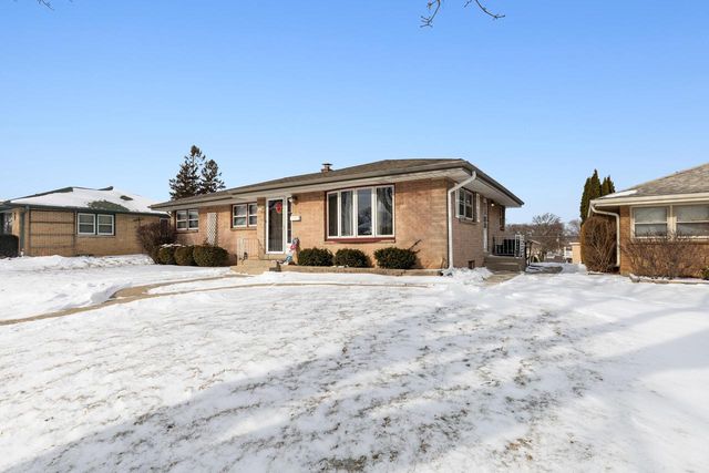 1608 W Whitaker AVENUE, Milwaukee, WI 53221