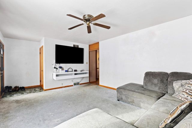 1608 W Whitaker AVENUE, Milwaukee, WI 53221