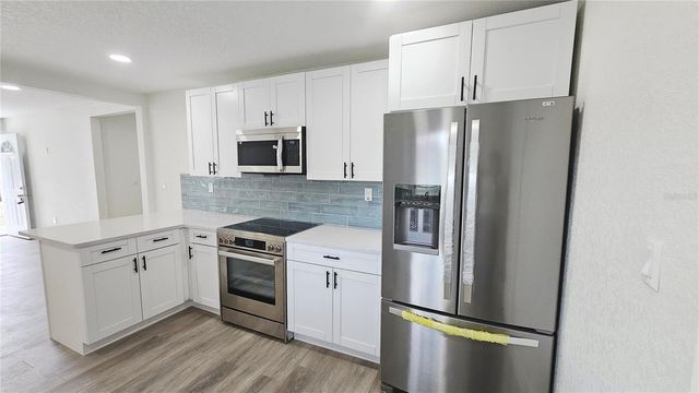 8419 N OLA AVENUE, Tampa, FL 33604