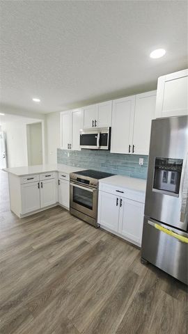 8419 N OLA AVENUE, Tampa, FL 33604