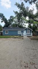 8419 N OLA AVENUE, Tampa, FL 33604