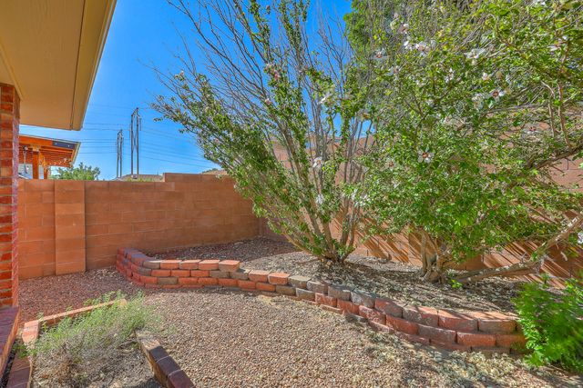 3520 JAL Place NW, Albuquerque, NM 87120