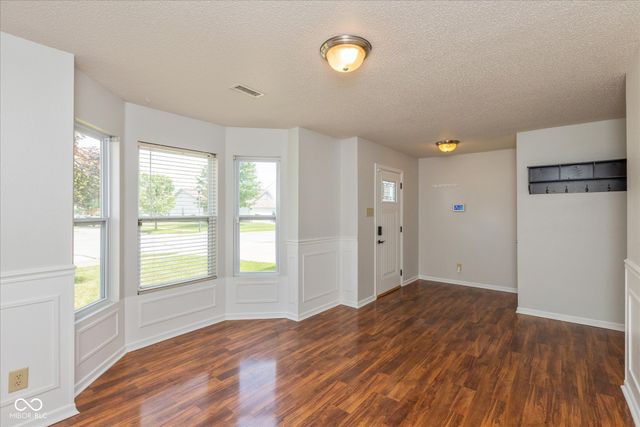 2372 Cedarmill Drive, Franklin, IN 46131