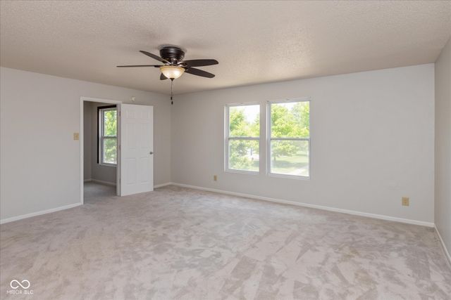 2372 Cedarmill Drive, Franklin, IN 46131