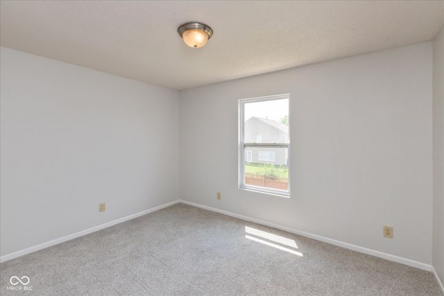 2372 Cedarmill Drive, Franklin, IN 46131