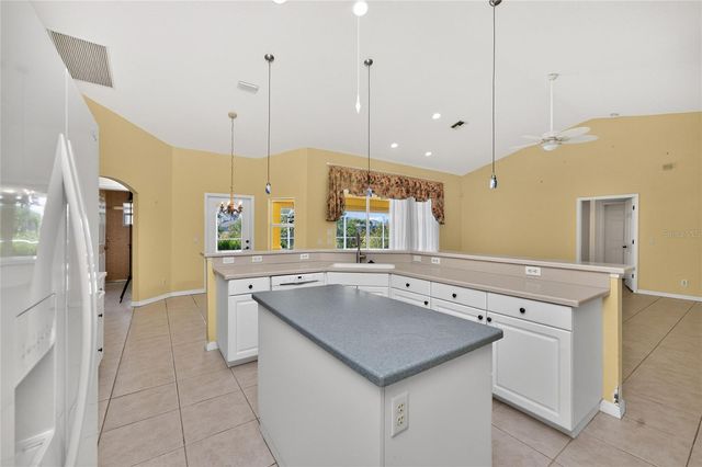 225 FAIRWAY ROAD, Rotonda West, FL 33947