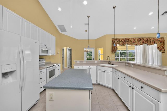 225 FAIRWAY ROAD, Rotonda West, FL 33947
