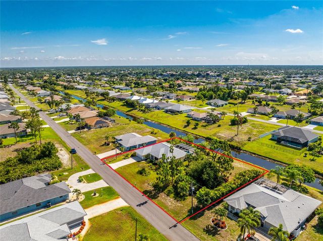 225 FAIRWAY ROAD, Rotonda West, FL 33947