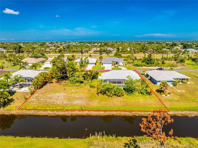 225 FAIRWAY ROAD, Rotonda West, FL 33947