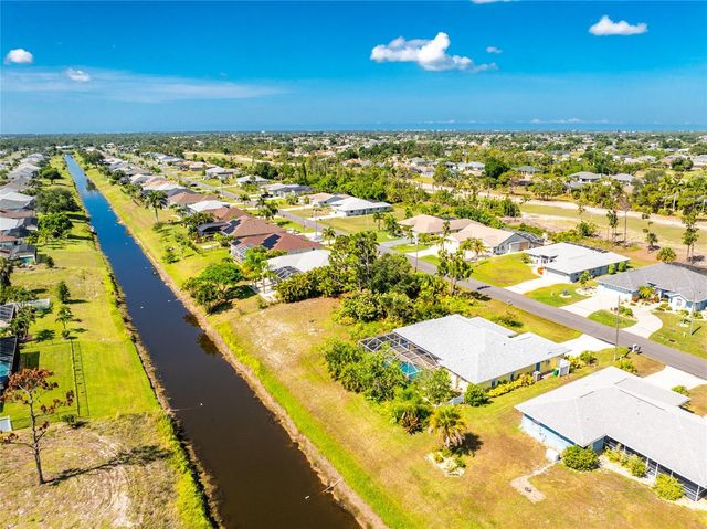 225 FAIRWAY ROAD, Rotonda West, FL 33947