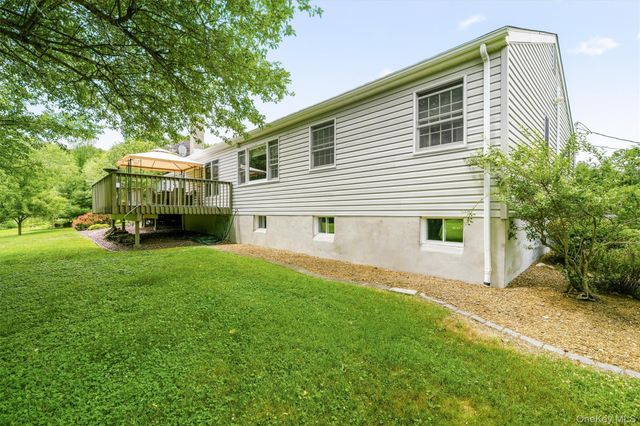 18 Maureen Lane, Middletown, NY 10940