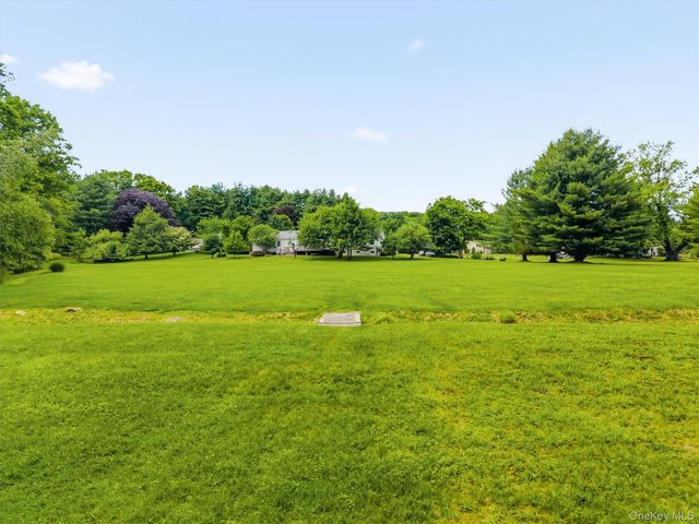 18 Maureen Lane, Middletown, NY 10940