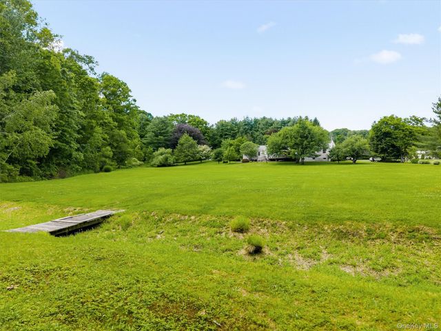 18 Maureen Lane, Middletown, NY 10940