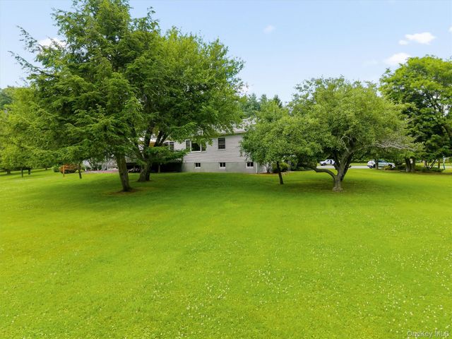 18 Maureen Lane, Middletown, NY 10940