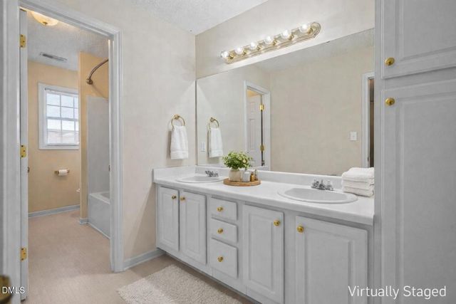 70 Meadow Hills Drive, Four Oaks, NC 27524