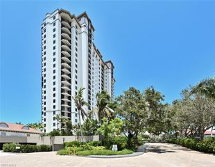 7225 Pelican Bay BLVD 2004, Naples, FL 34108