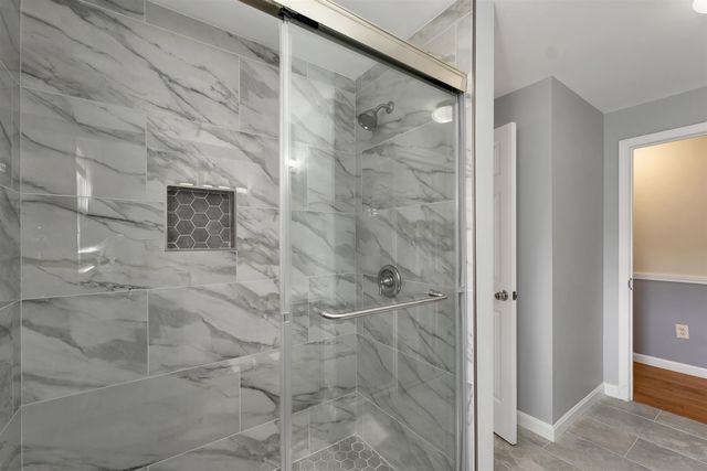 46 Brinton Drive, Nashua, NH 03064