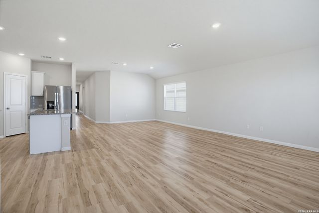 13138 Rosemary Cv, St Hedwig, TX 78152