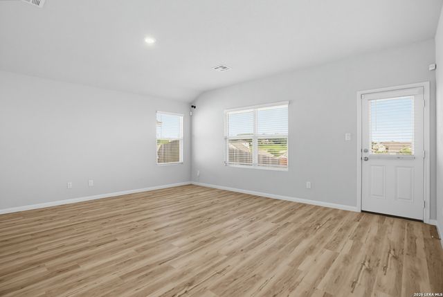 13138 Rosemary Cv, St Hedwig, TX 78152
