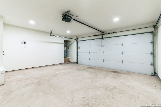 307 S Olive St, San Antonio, TX 78203