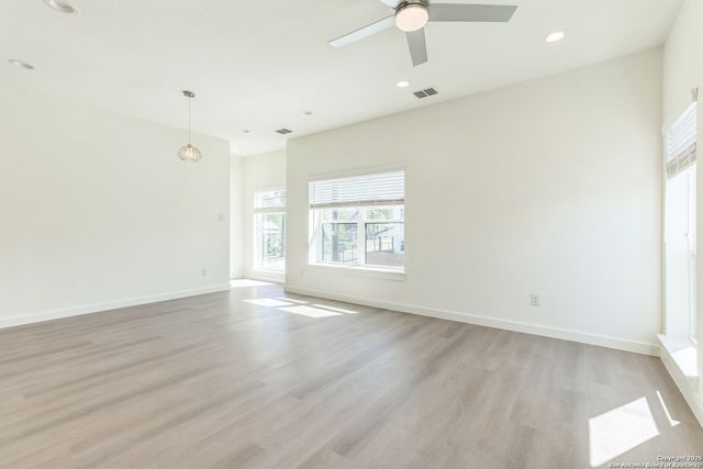 307 S Olive St, San Antonio, TX 78203