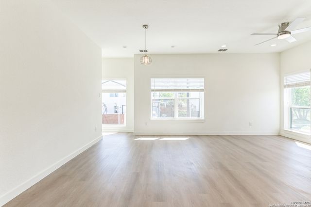 307 S Olive St, San Antonio, TX 78203