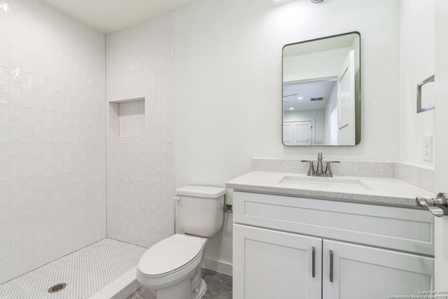 307 S Olive St, San Antonio, TX 78203